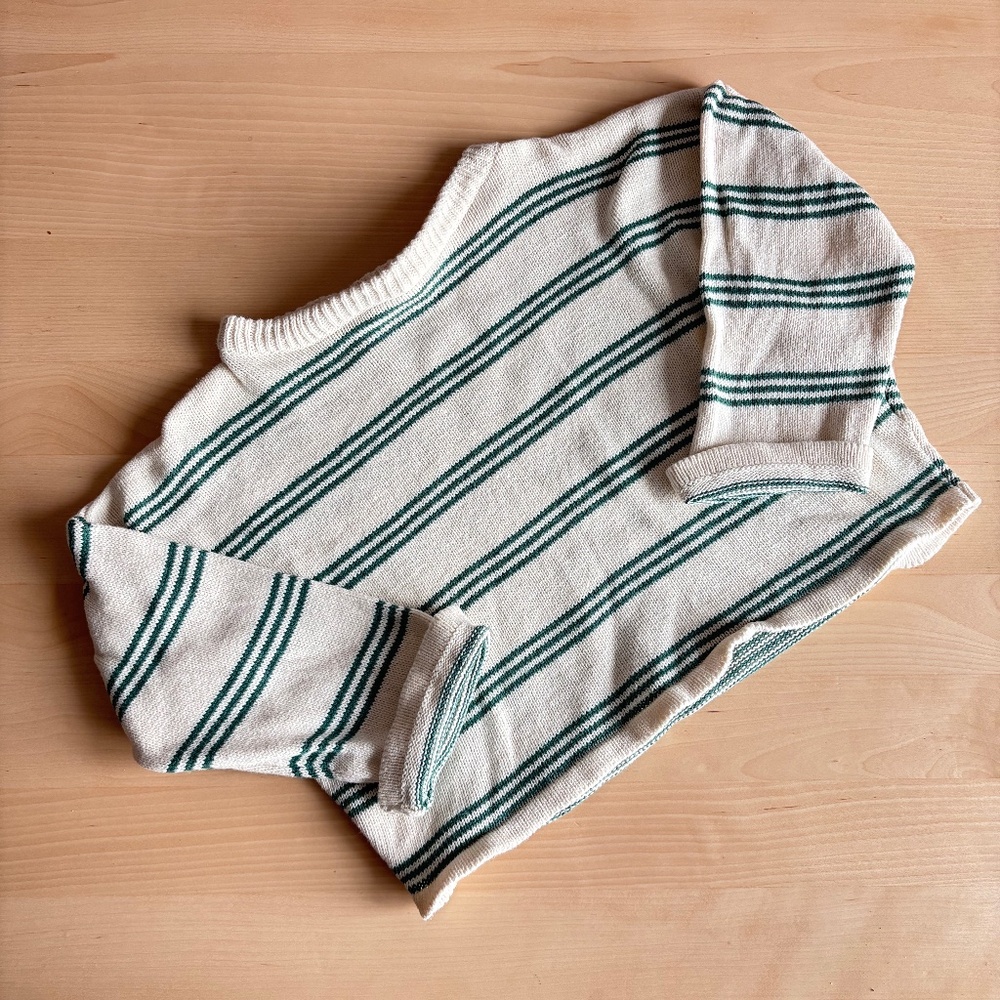 Beautiful crop shirt Summer and Storm 4-5T